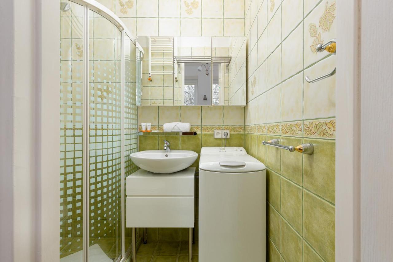 Downtown Studio Apartment By The Park By Noclegi Renters وارسو المظهر الخارجي الصورة